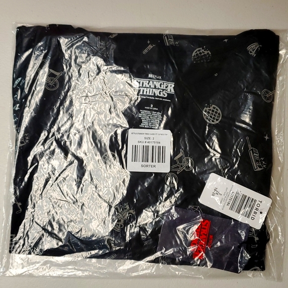 ❤️NWT VINTAGE TORRID TOP - STRANGER THINGS DEMOGORGON TEE - PLUS SIZE SHIRT - Picture 5 of 11